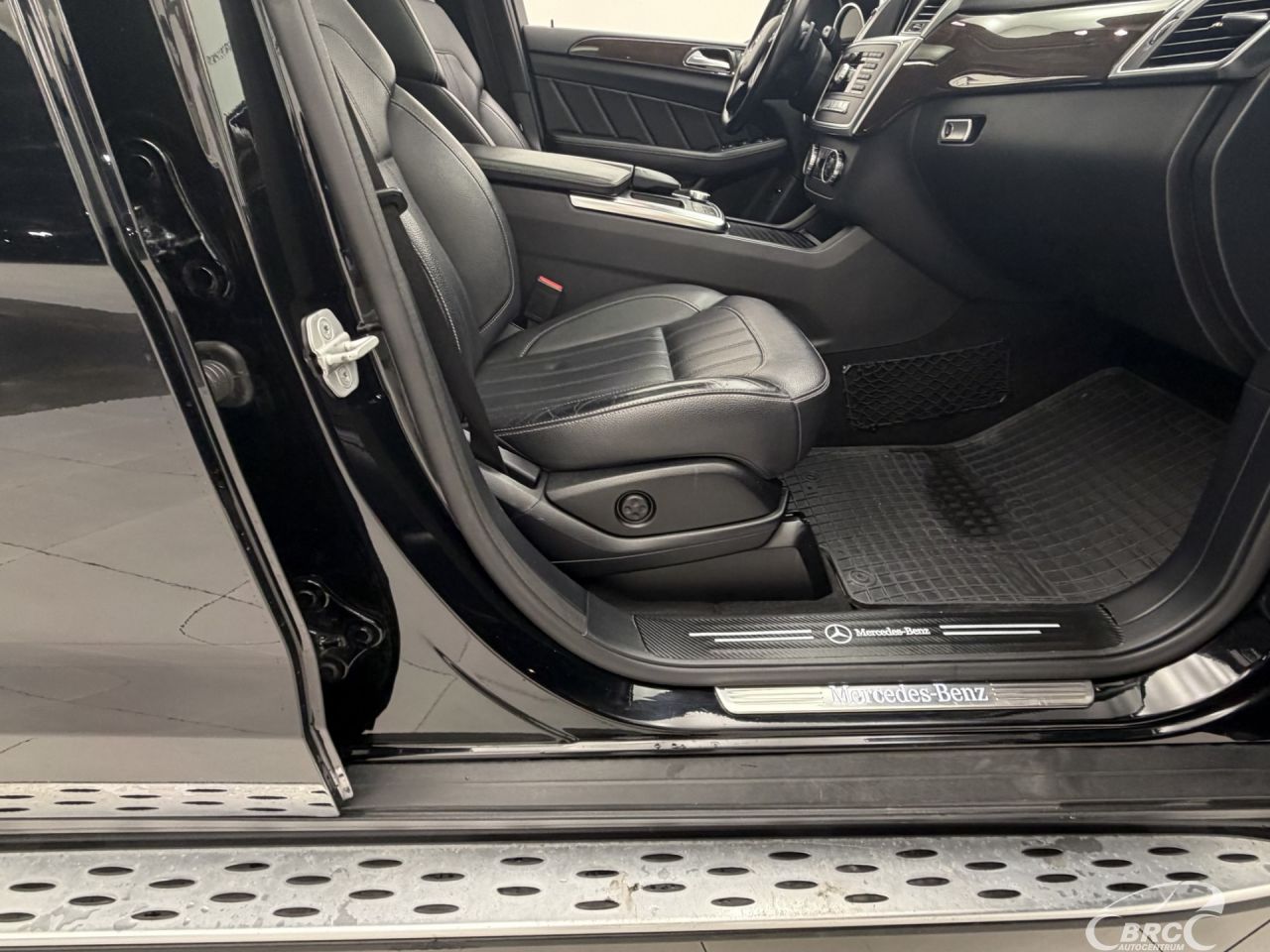 Mercedes-Benz GL350 | 5