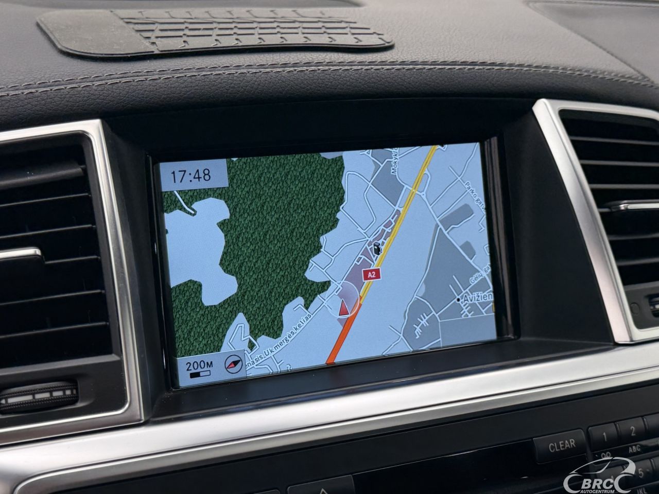 Mercedes-Benz GL350 | 36