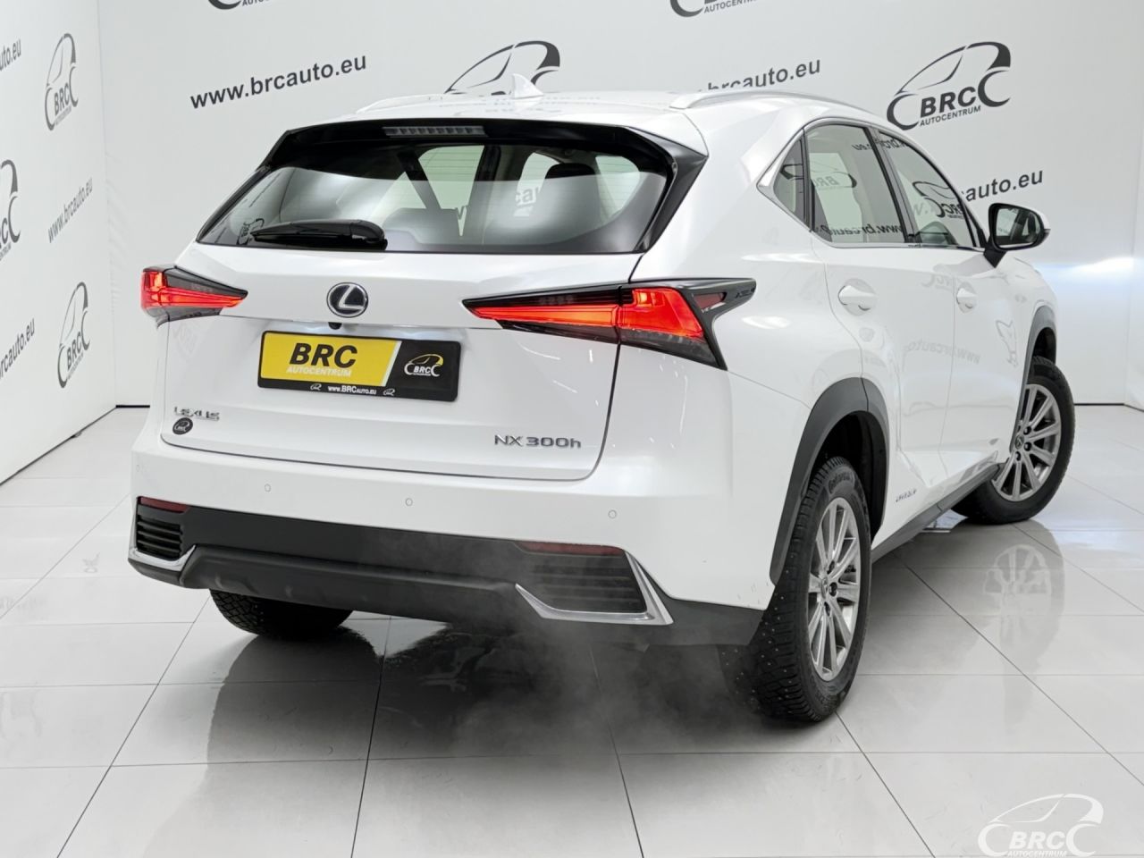 Lexus NX 300h | 54