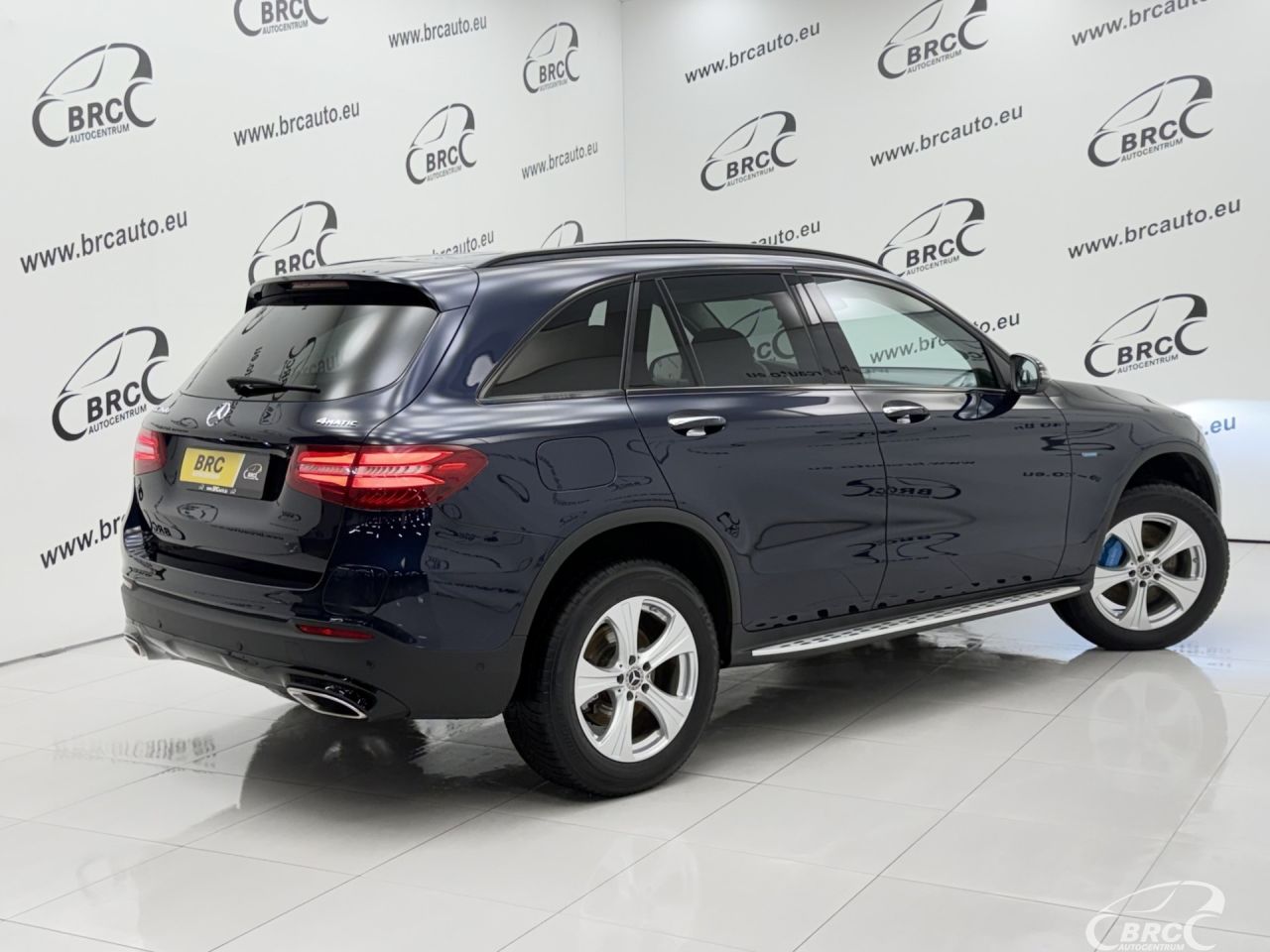 Mercedes-Benz GLC350 | 1