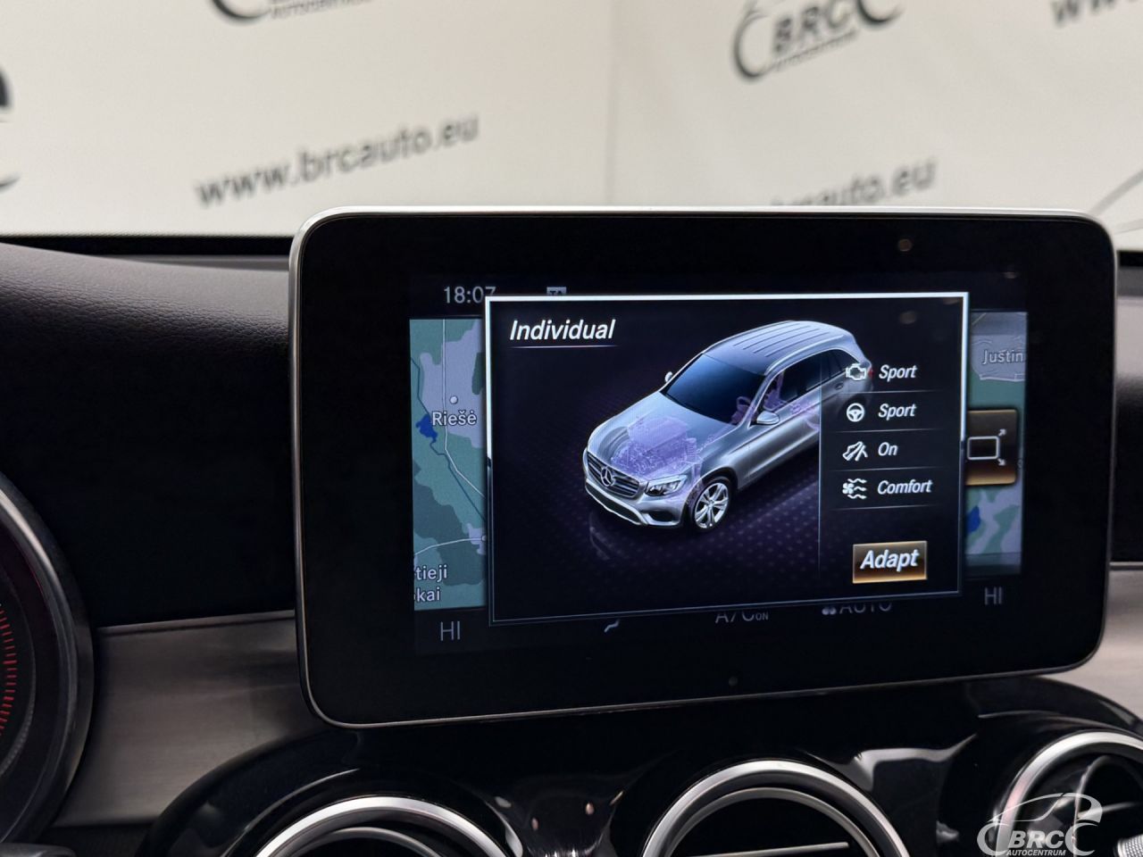 Mercedes-Benz GLC350 | 40