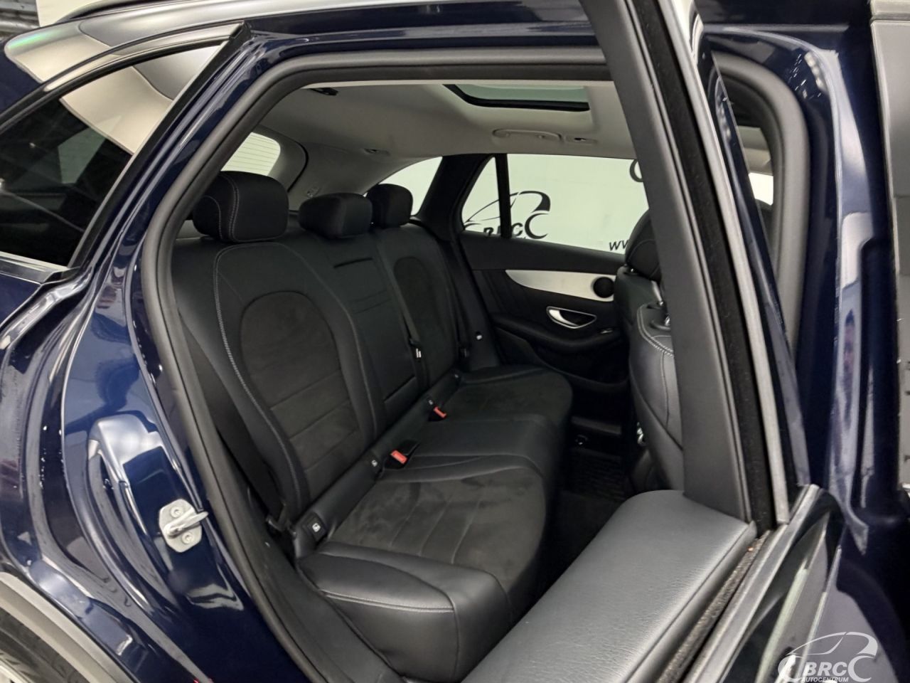 Mercedes-Benz GLC350 | 11