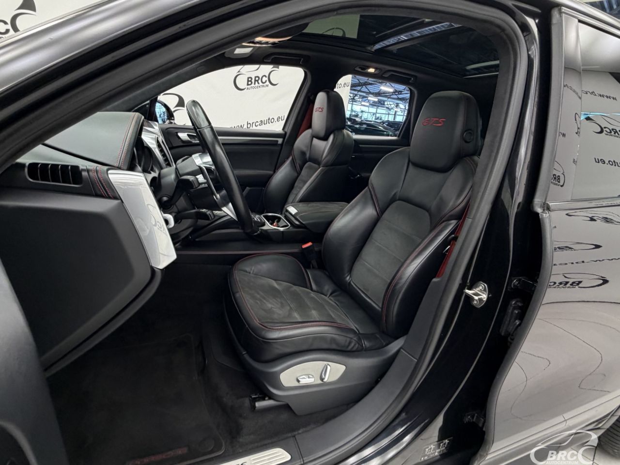 Porsche Cayenne | 24