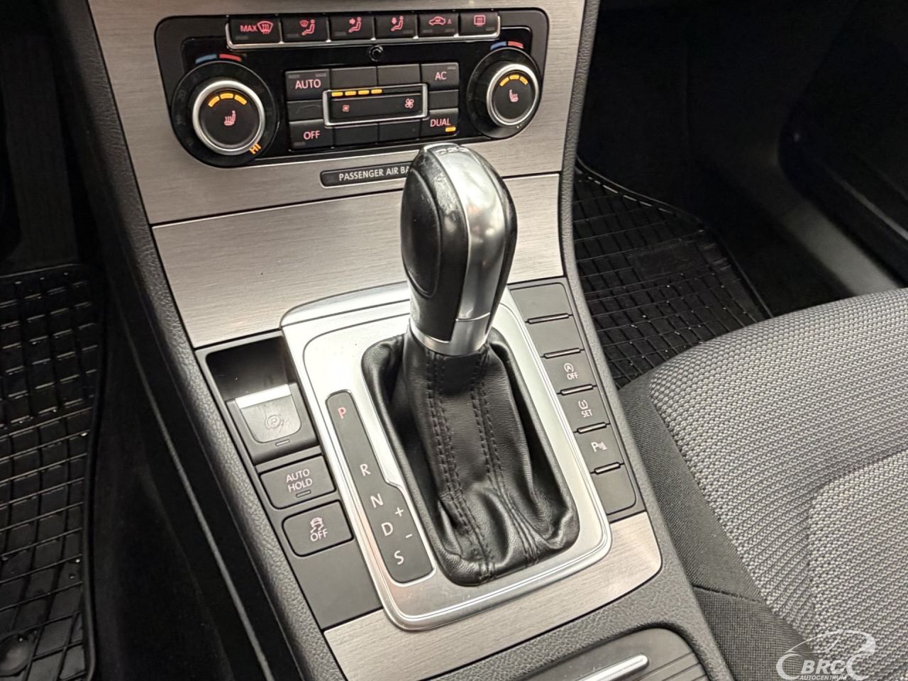 Volkswagen Passat | 23