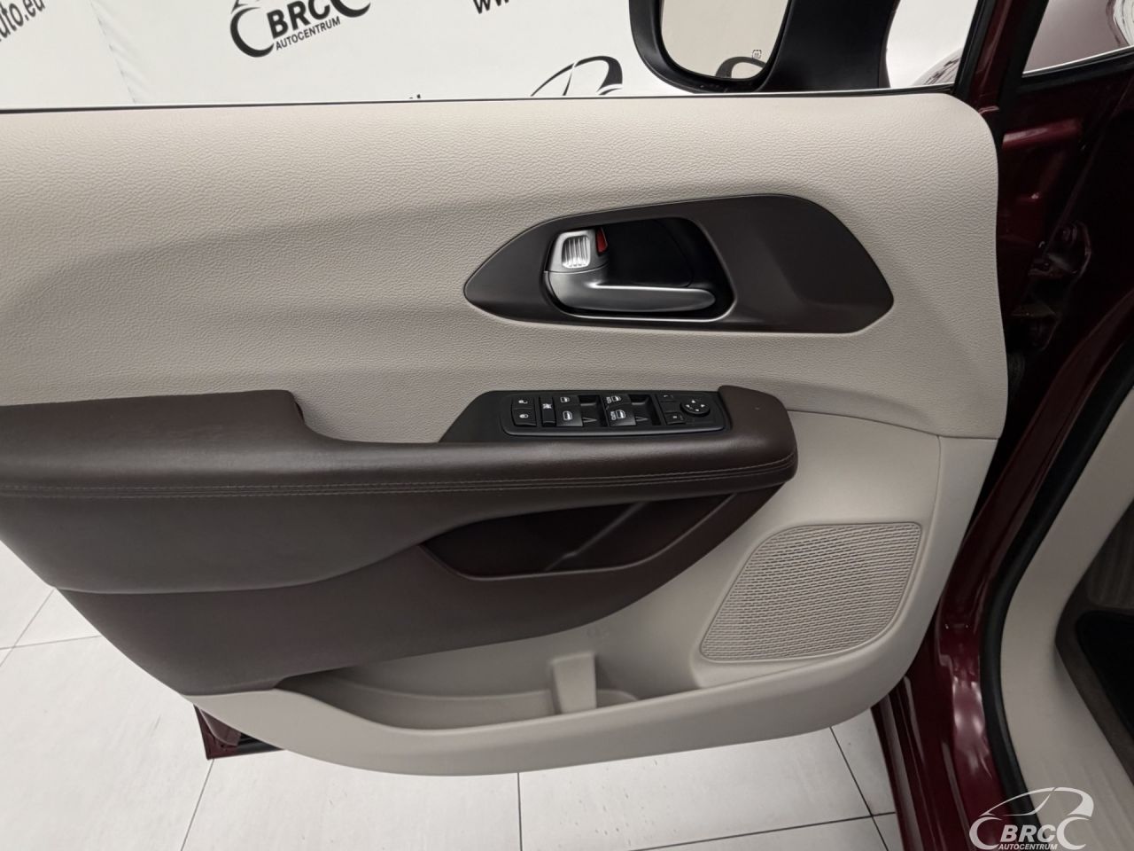 Chrysler Pacifica | 21