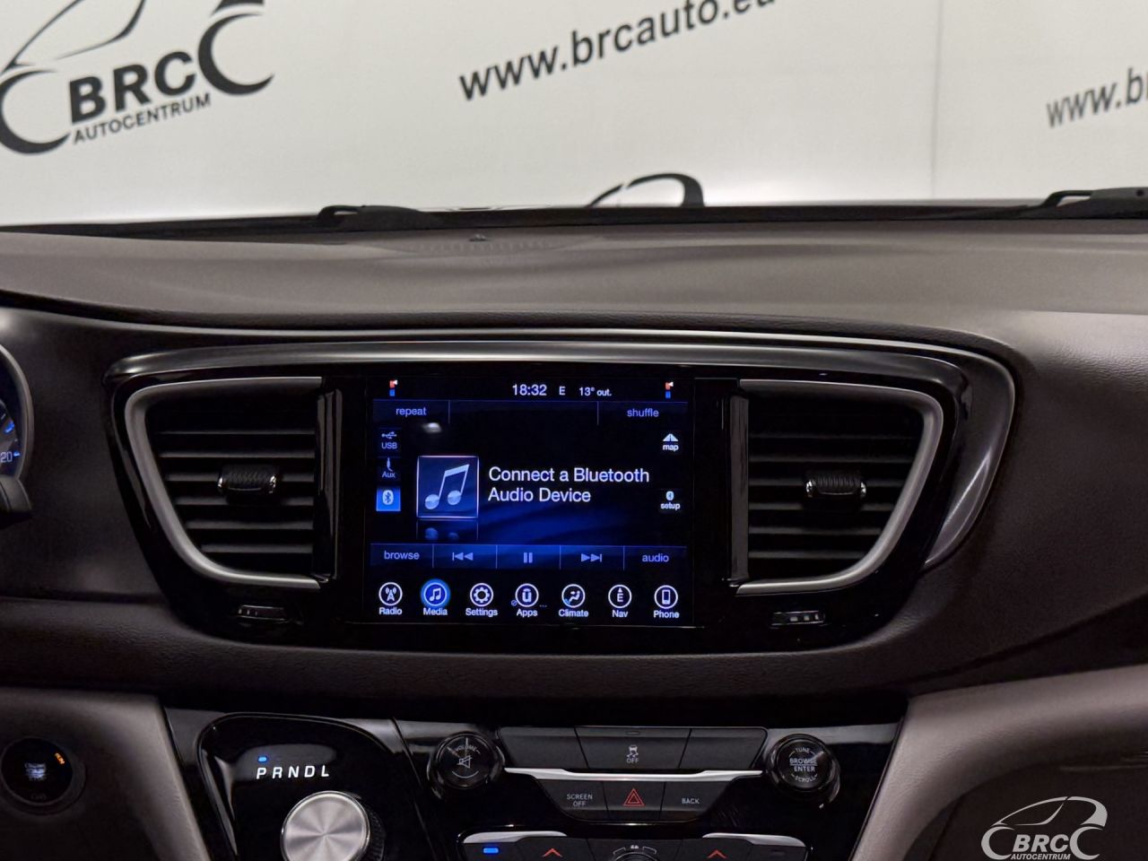 Chrysler Pacifica | 15