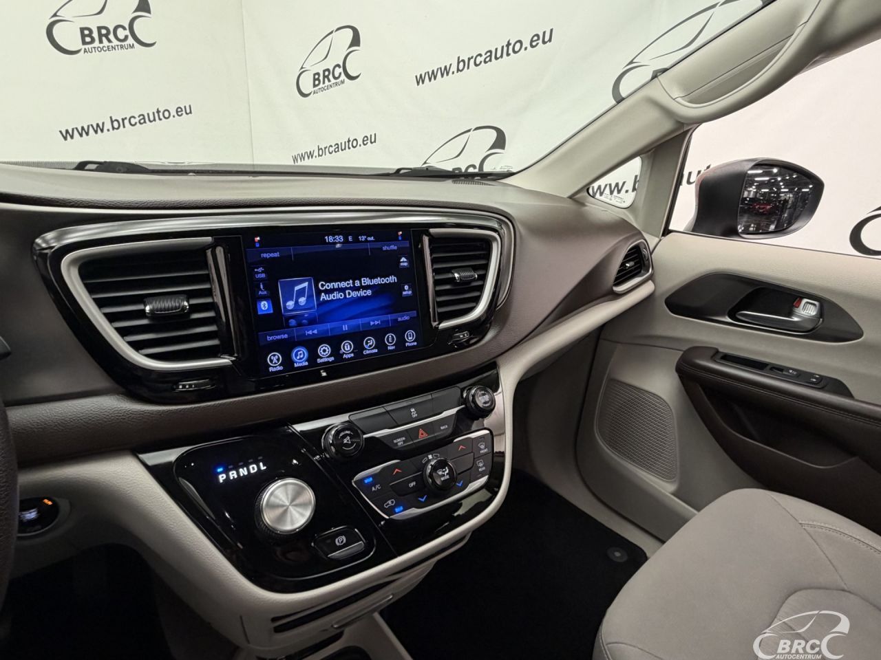 Chrysler Pacifica | 27