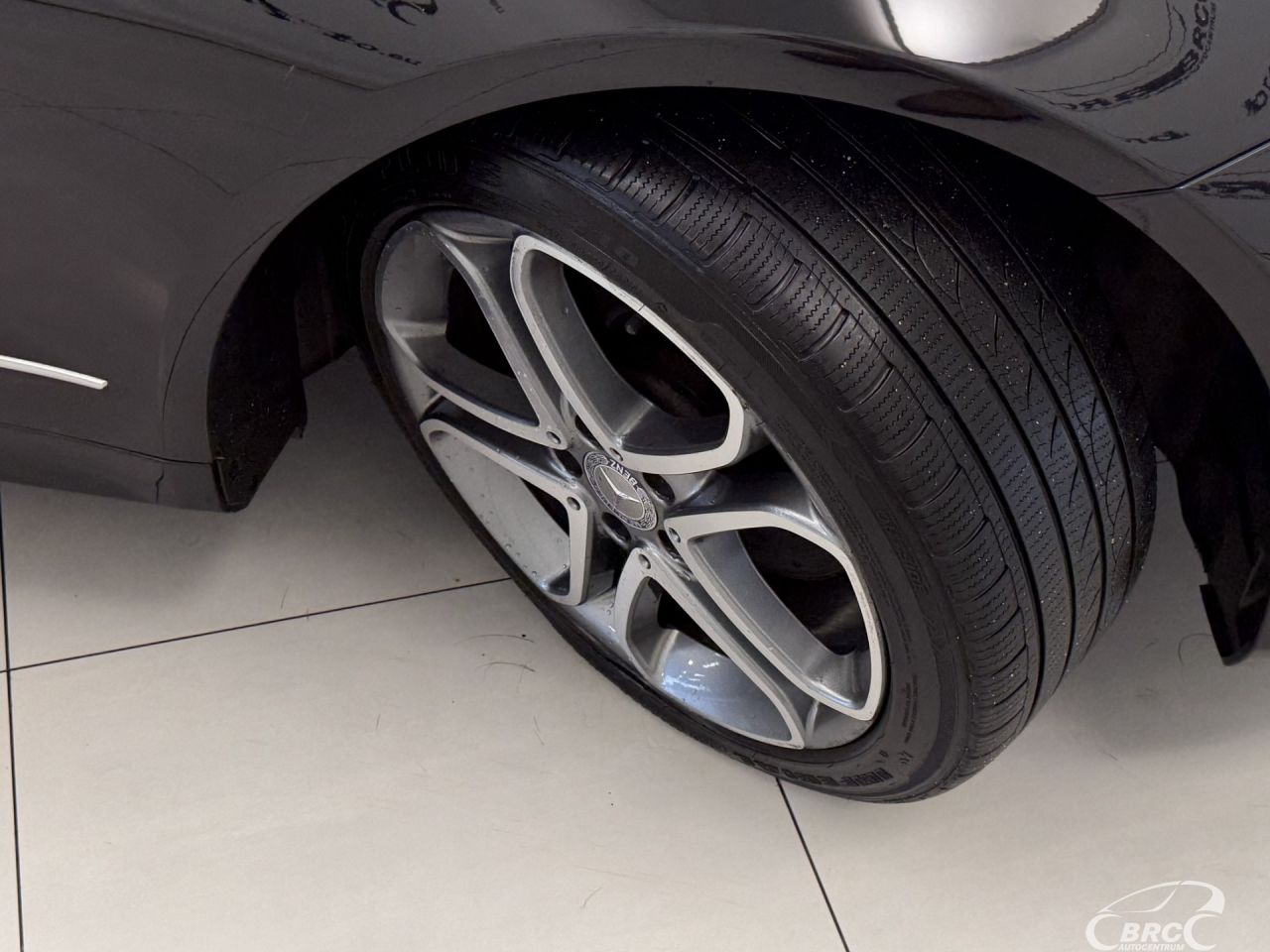 Mercedes-Benz E220 | 34