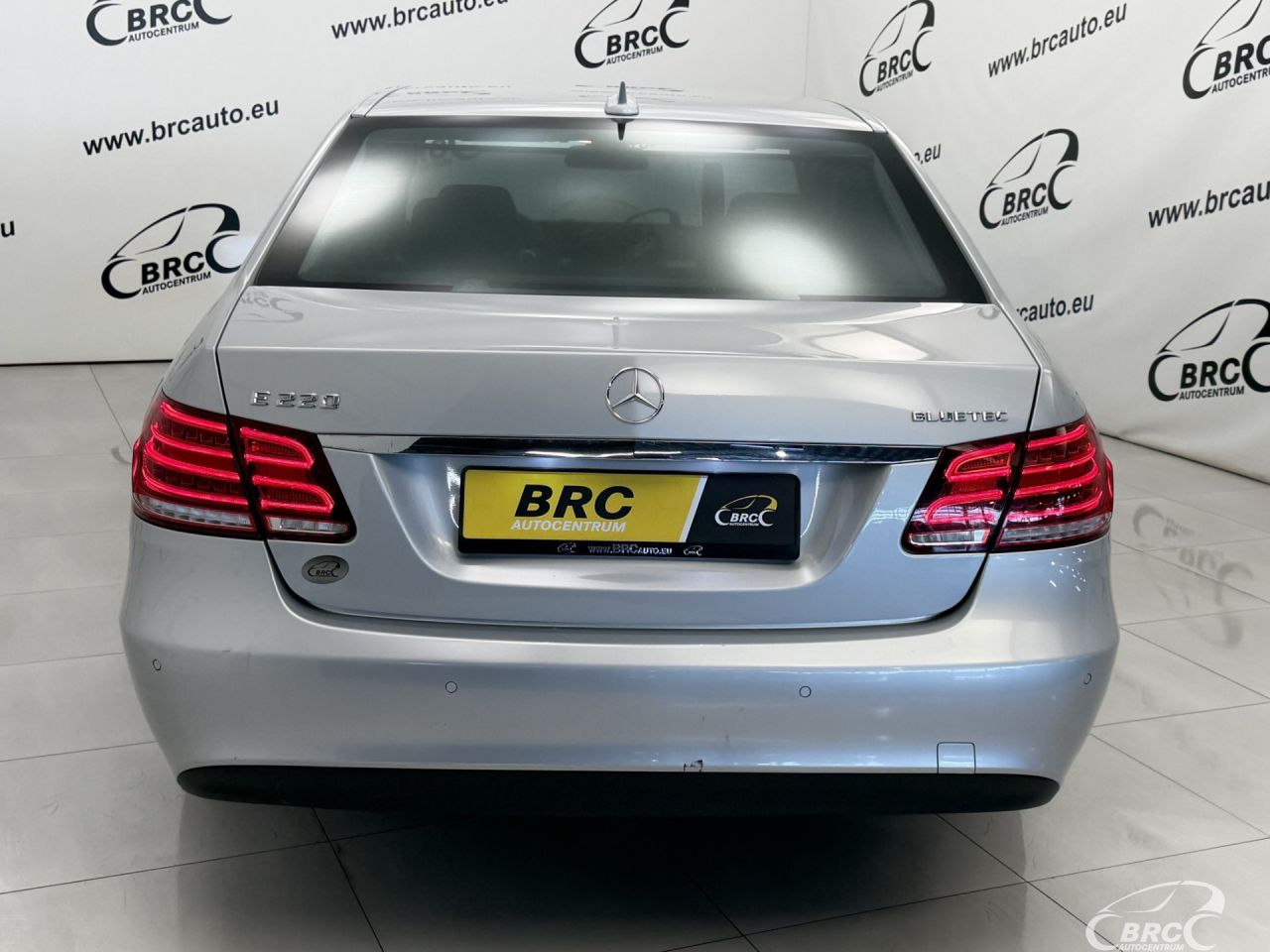 Mercedes-Benz E220 | 43