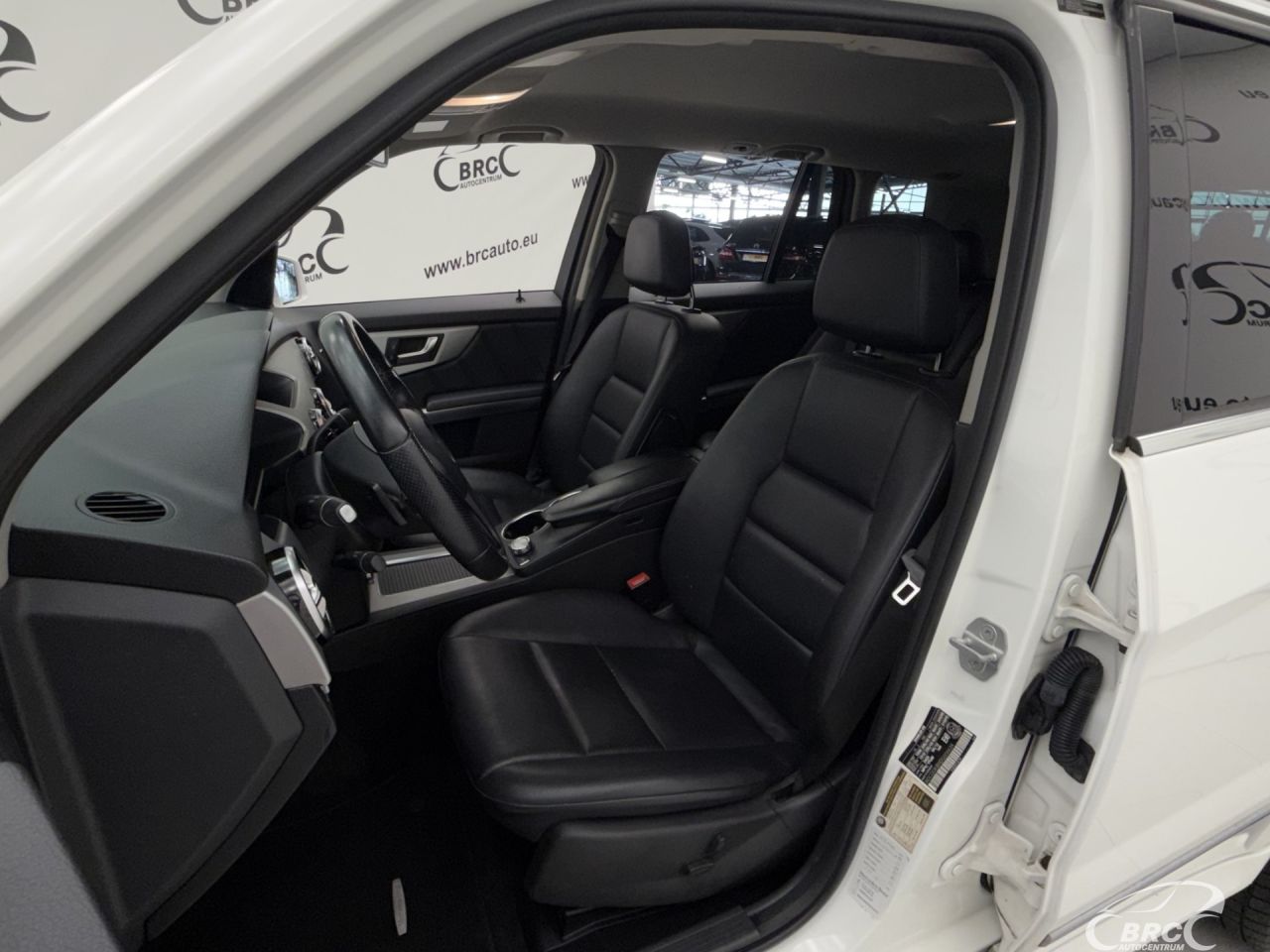 Mercedes-Benz GLK350 | 22