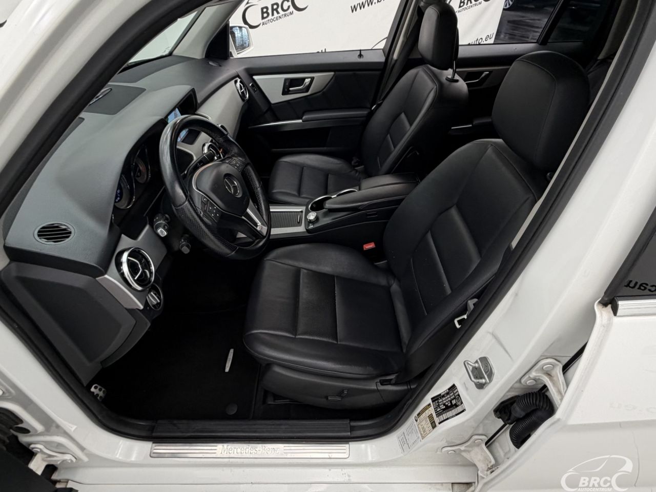 Mercedes-Benz GLK350 | 20