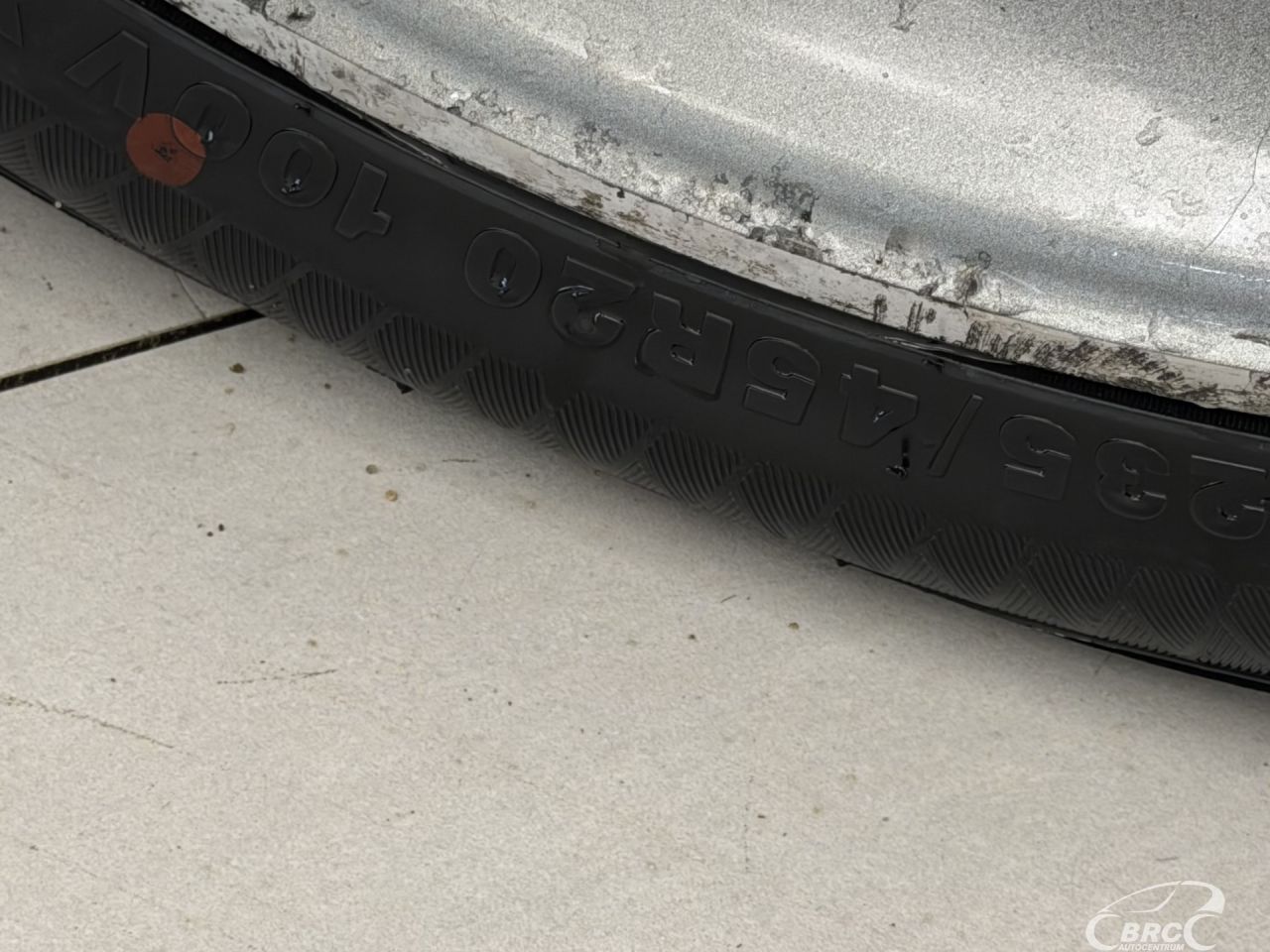 Mercedes-Benz GLK350 | 39