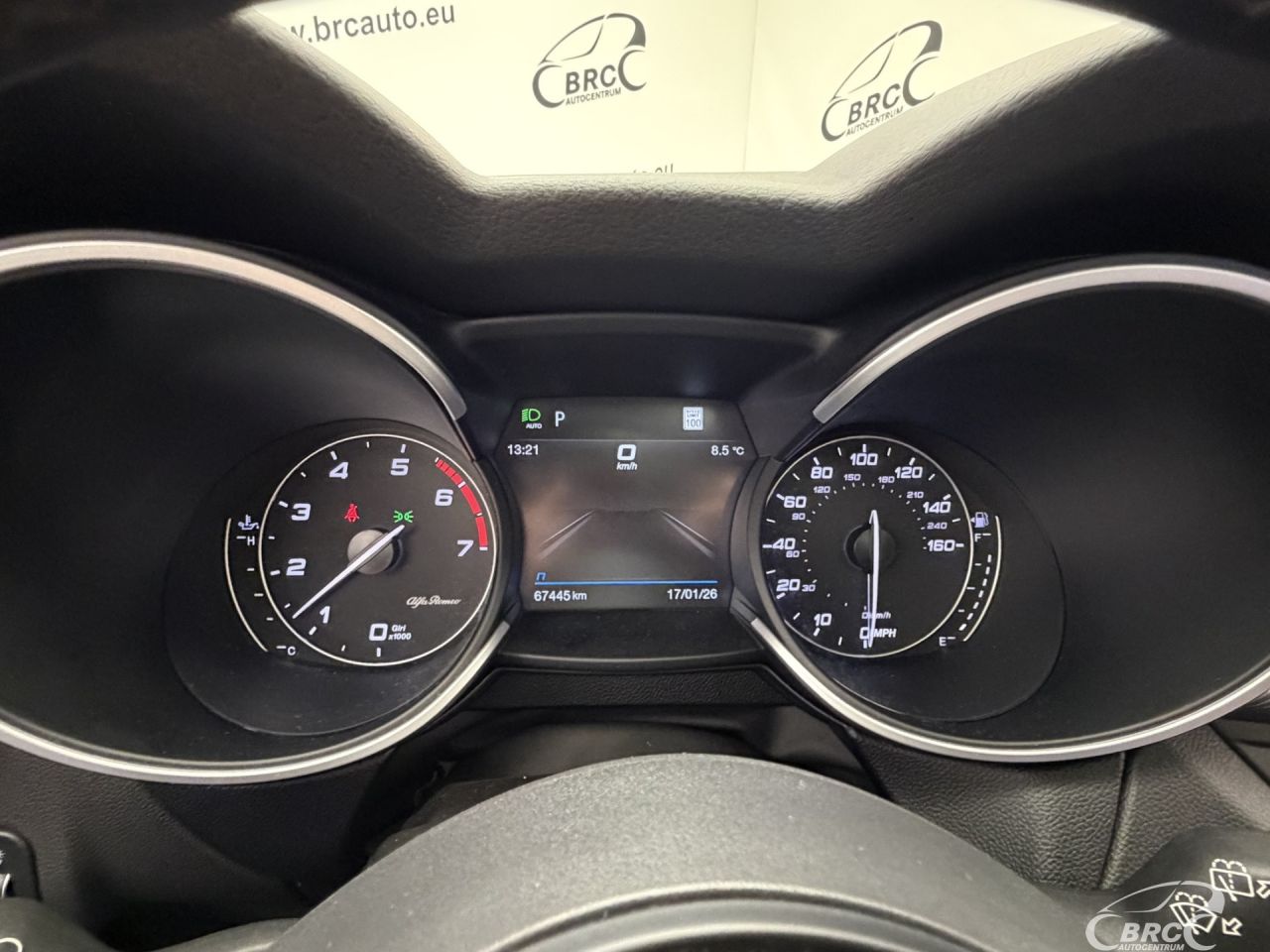 Alfa Romeo Stelvio | 33