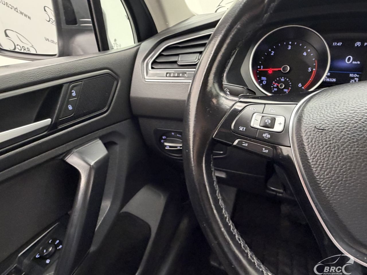 Volkswagen Tiguan | 31