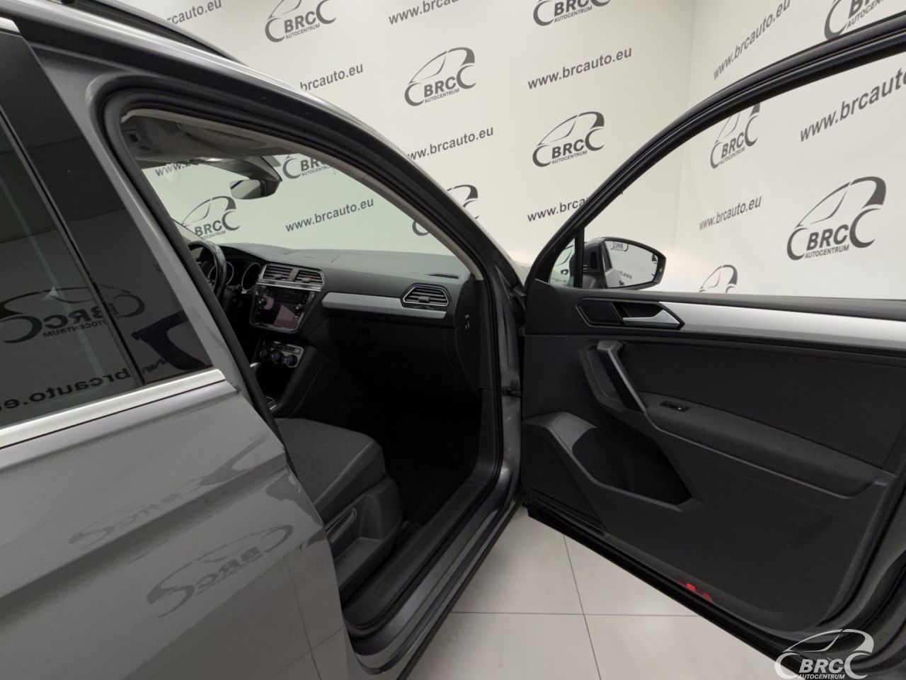 Volkswagen Tiguan | 7