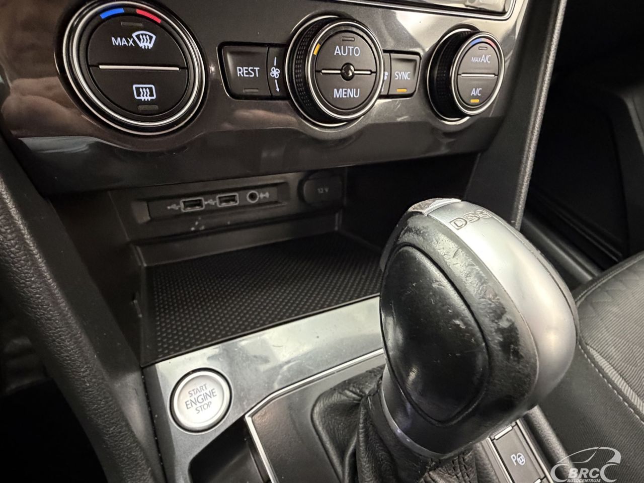 Volkswagen Tiguan | 27