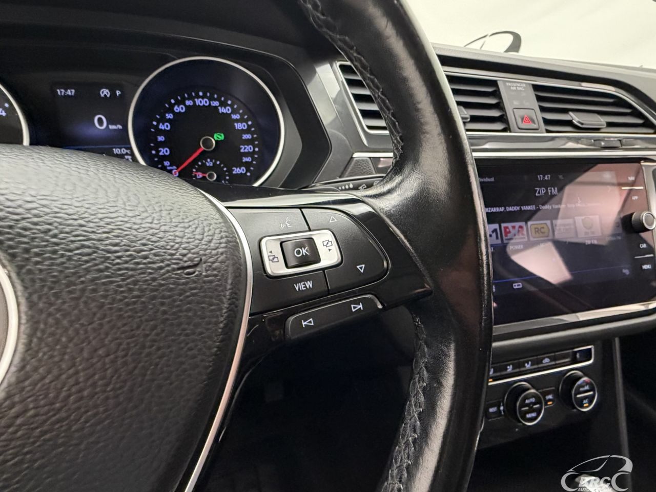Volkswagen Tiguan | 30