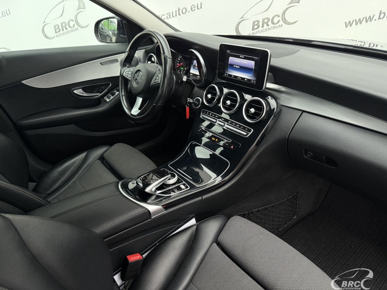 Mercedes-Benz C250 | 8
