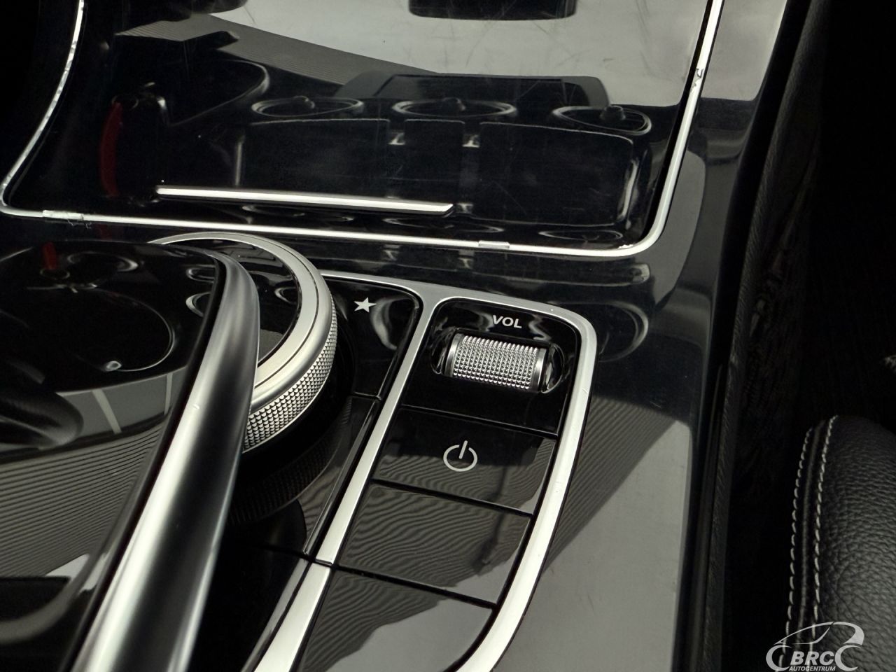 Mercedes-Benz C250 | 29