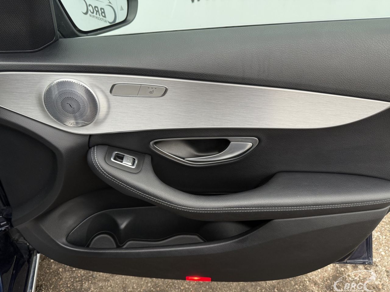 Mercedes-Benz C250 | 6