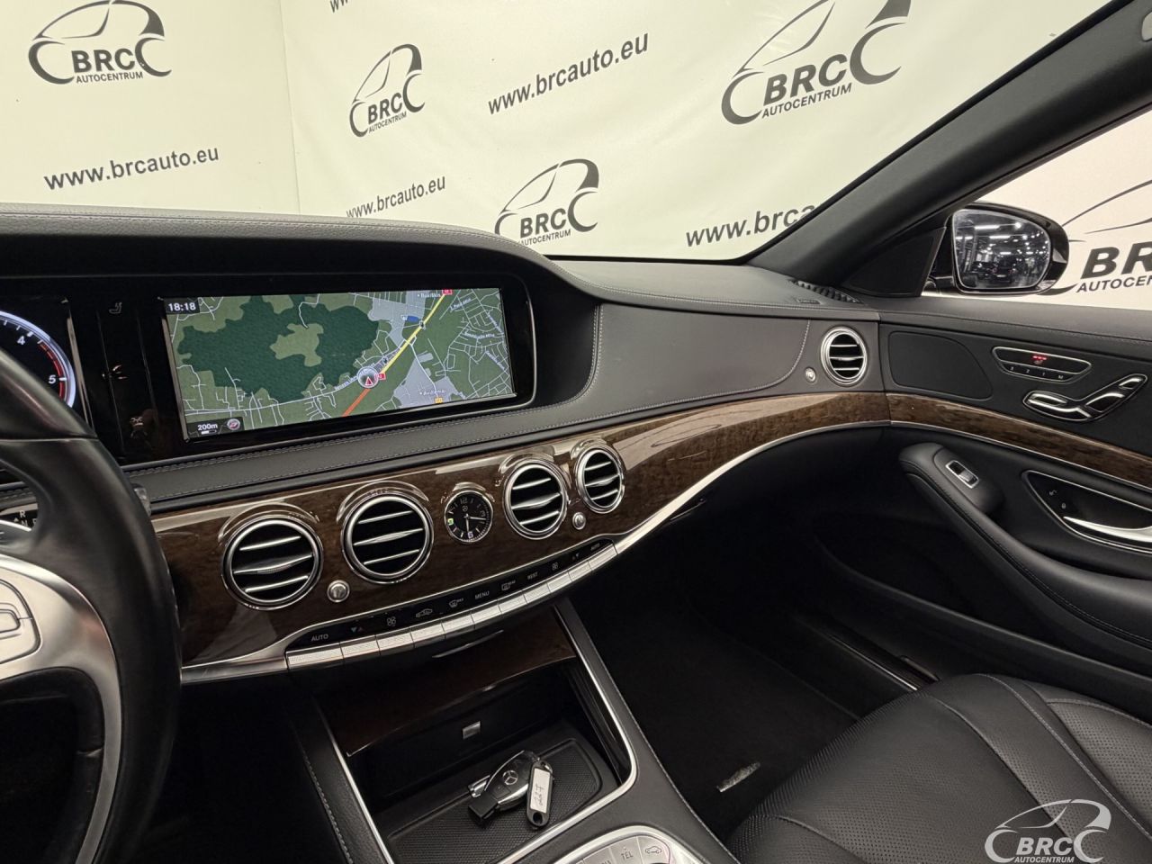 Mercedes-Benz S350 | 27