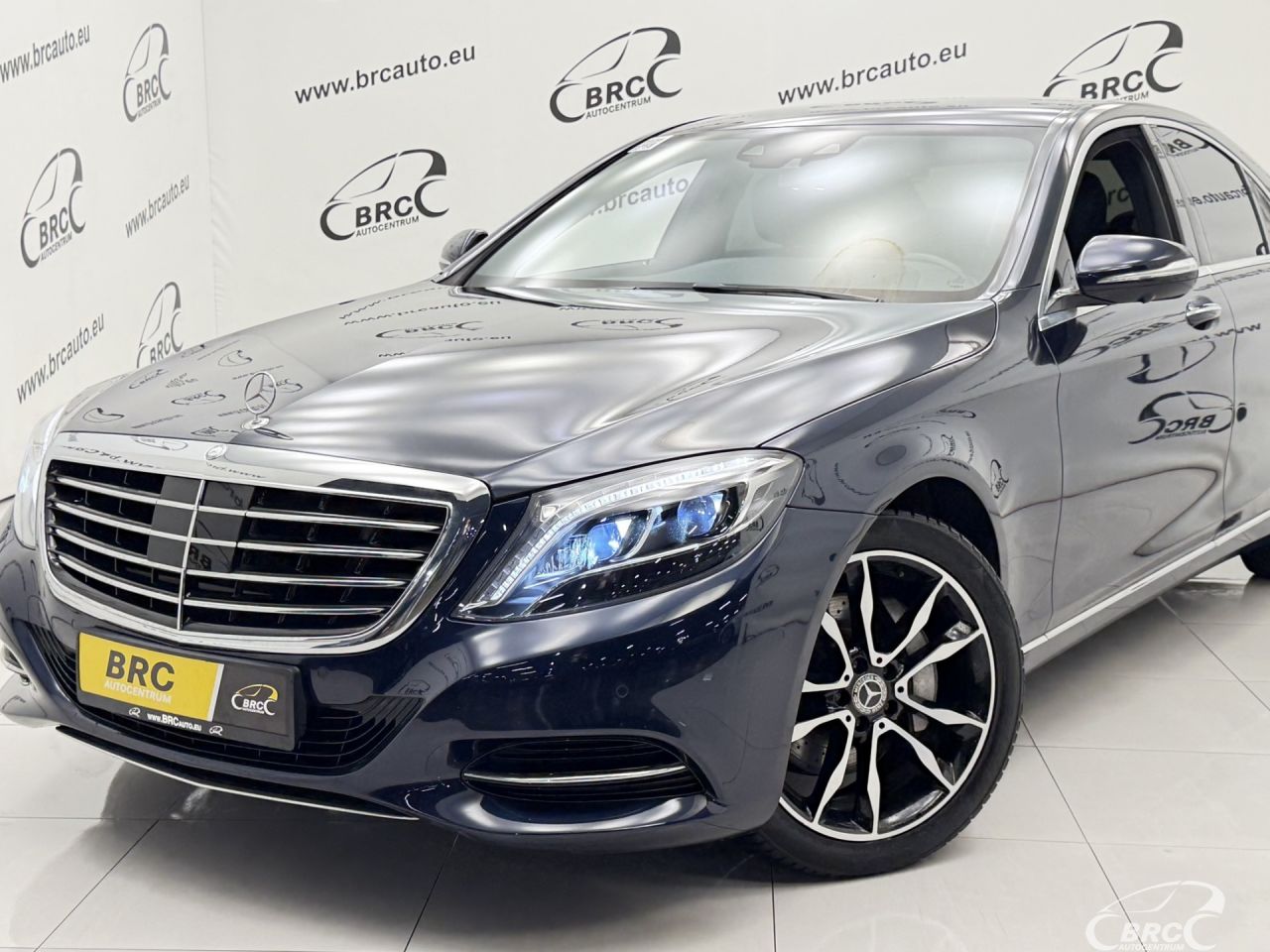 Mercedes-Benz S350 | 44