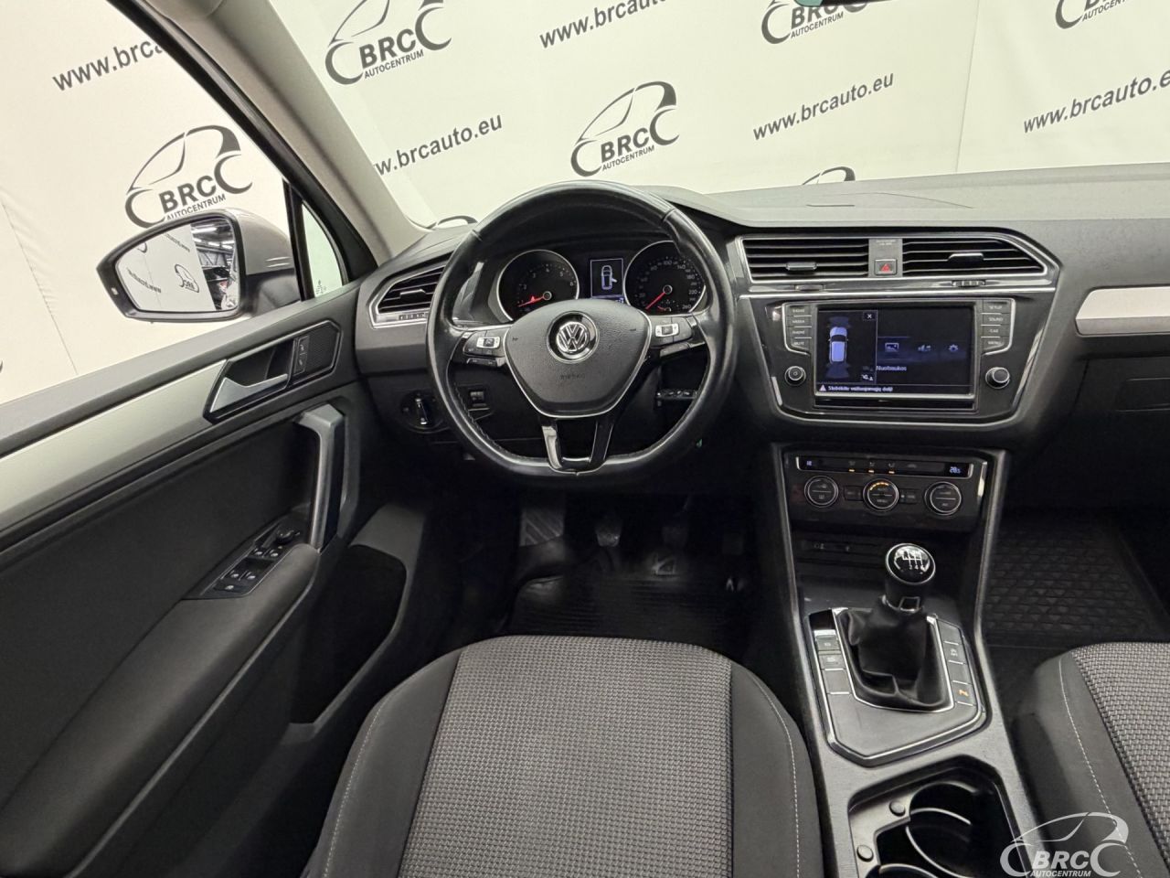 Volkswagen Tiguan | 13