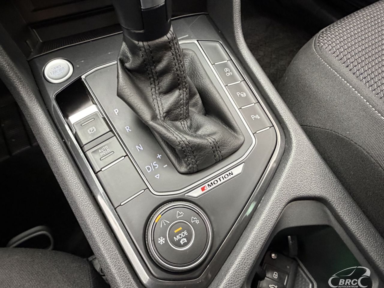 Volkswagen Tiguan | 27