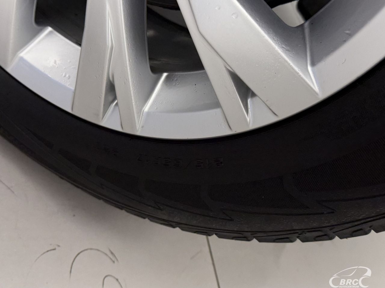 Volkswagen Tiguan | 45