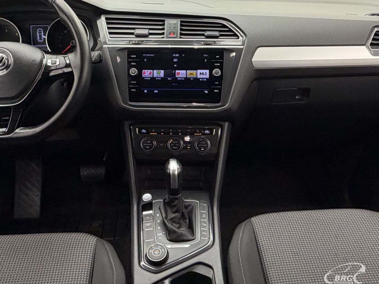 Volkswagen Tiguan | 14