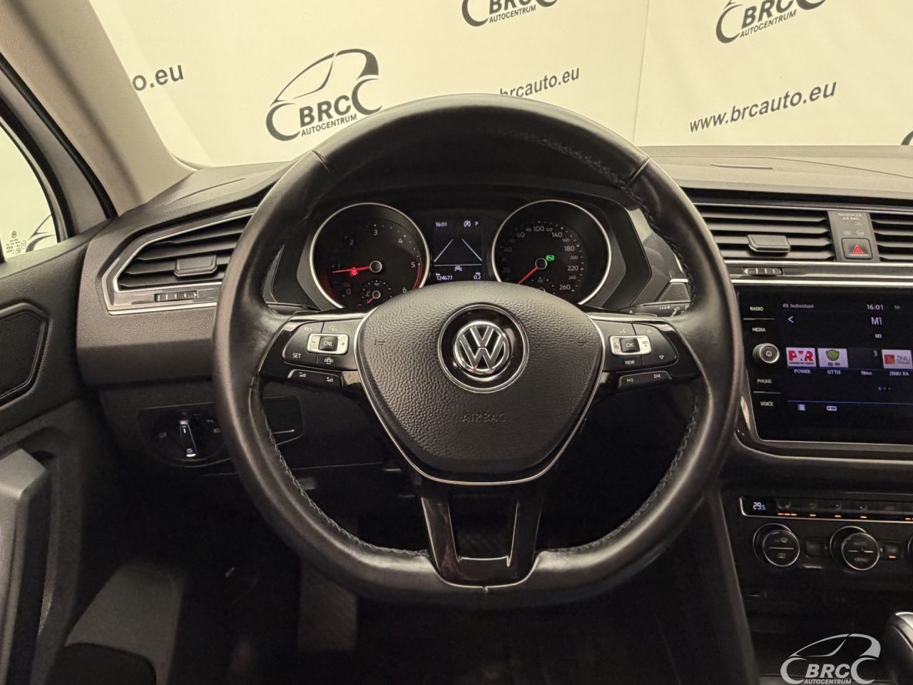 Volkswagen Tiguan | 28