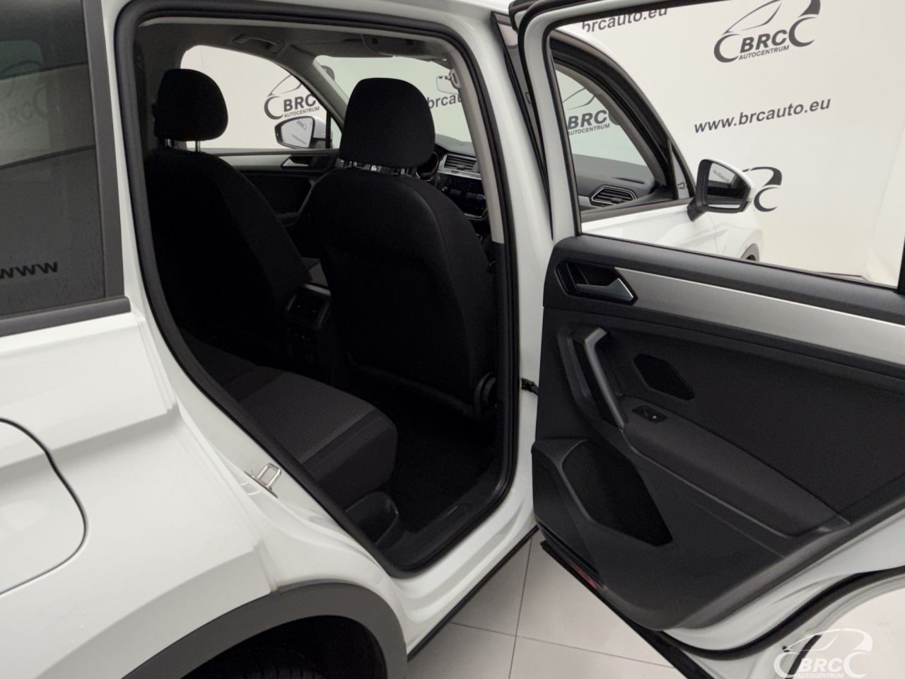 Volkswagen Tiguan | 11
