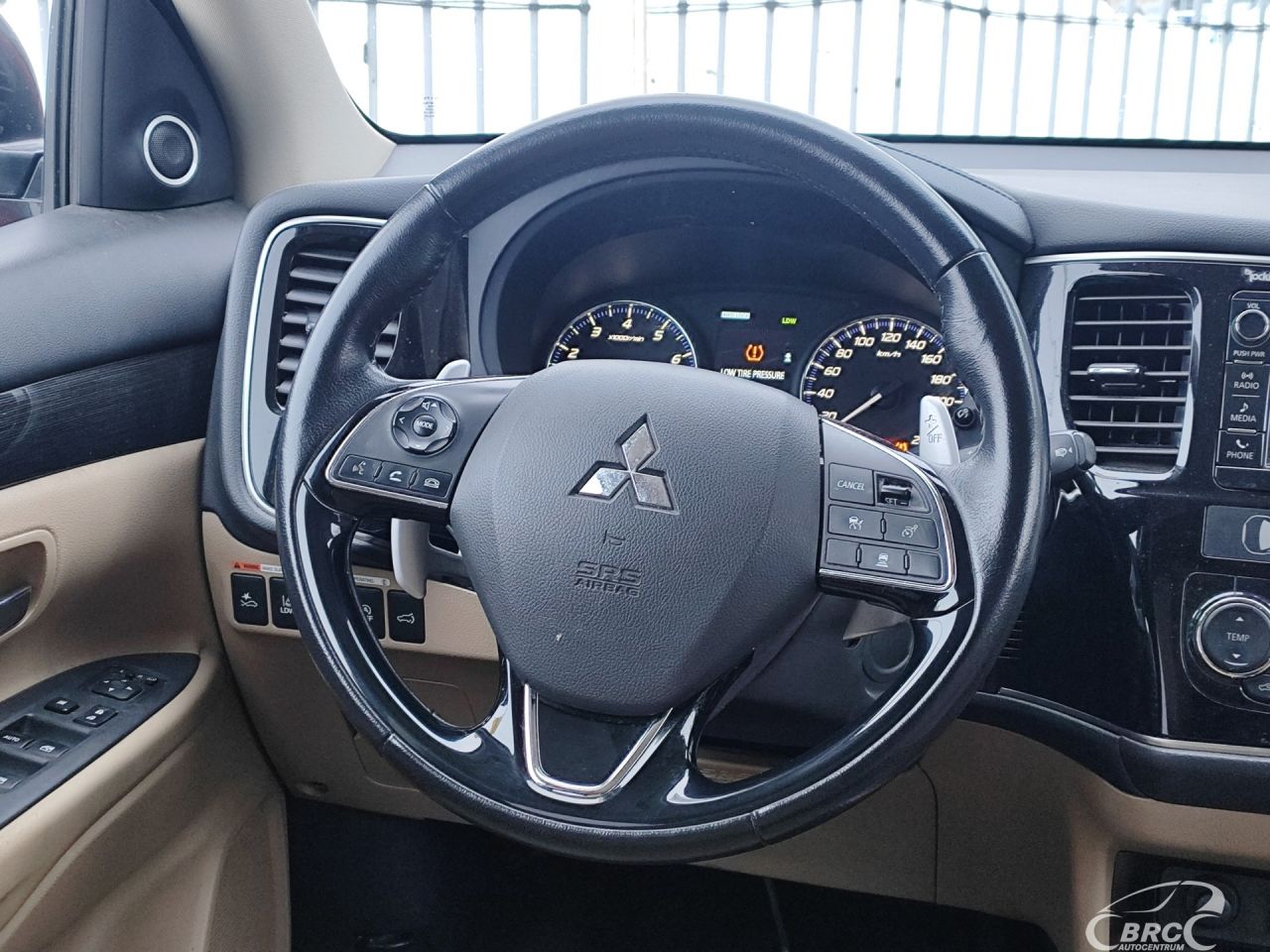 Mitsubishi Outlander | 16