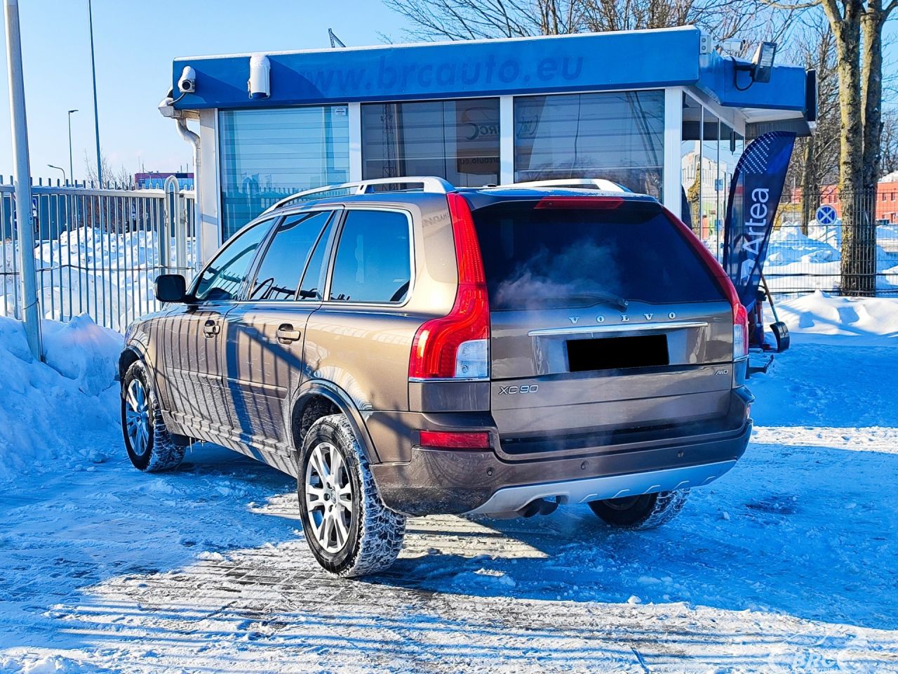 Volvo XC90 | 32