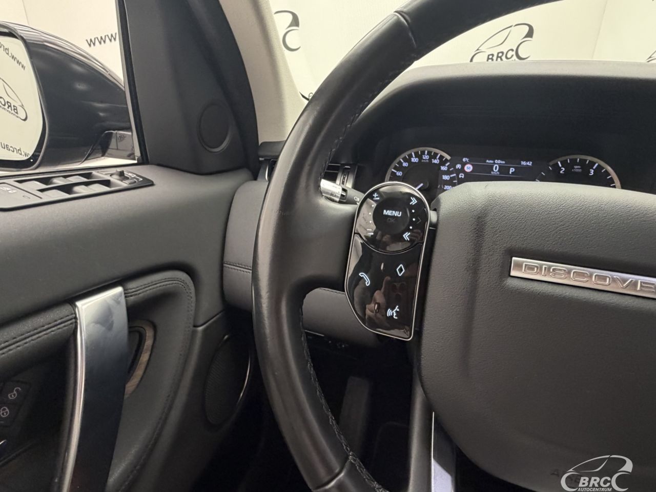 Land Rover Discovery | 28