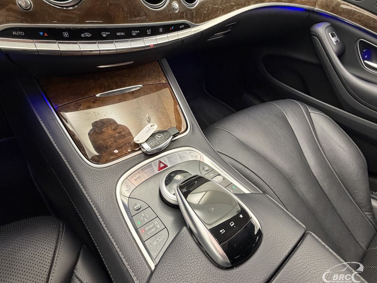 Mercedes-Benz S350 | 25