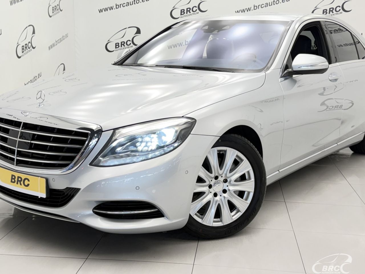 Mercedes-Benz S350 | 44
