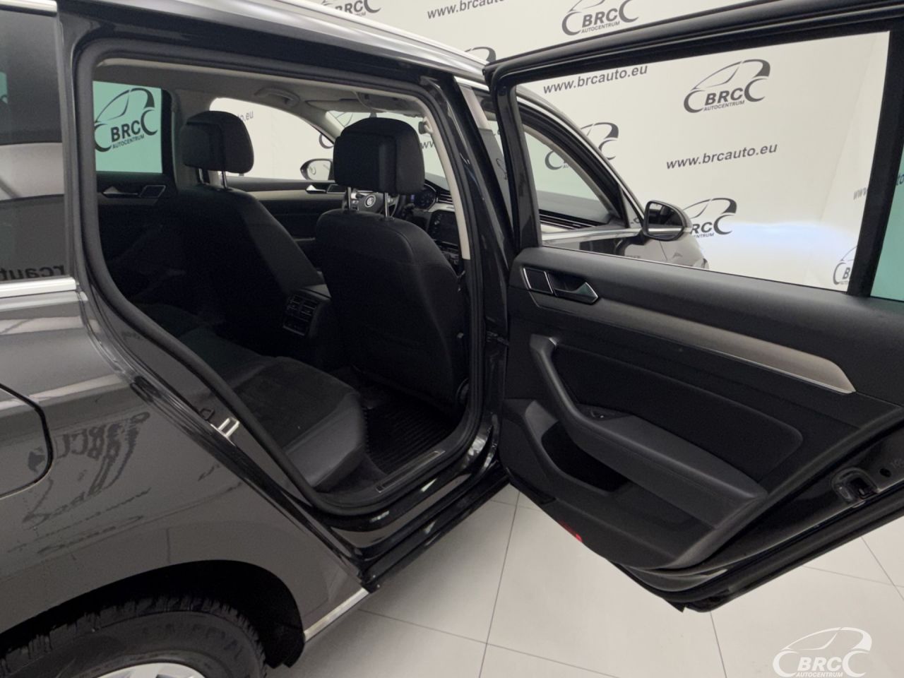 Volkswagen Passat | 11