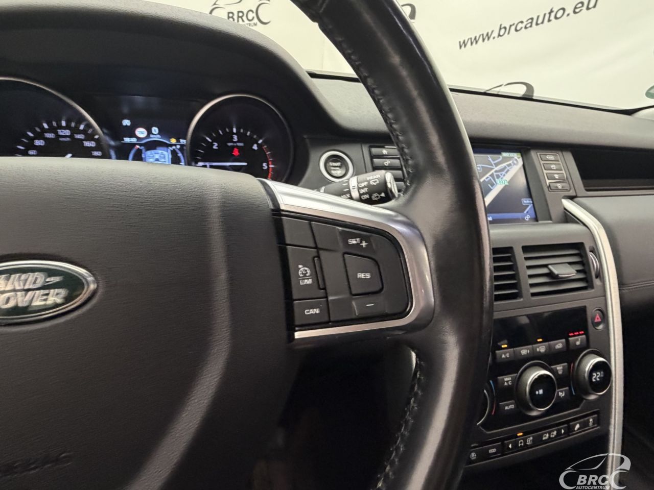 Land Rover Discovery | 28