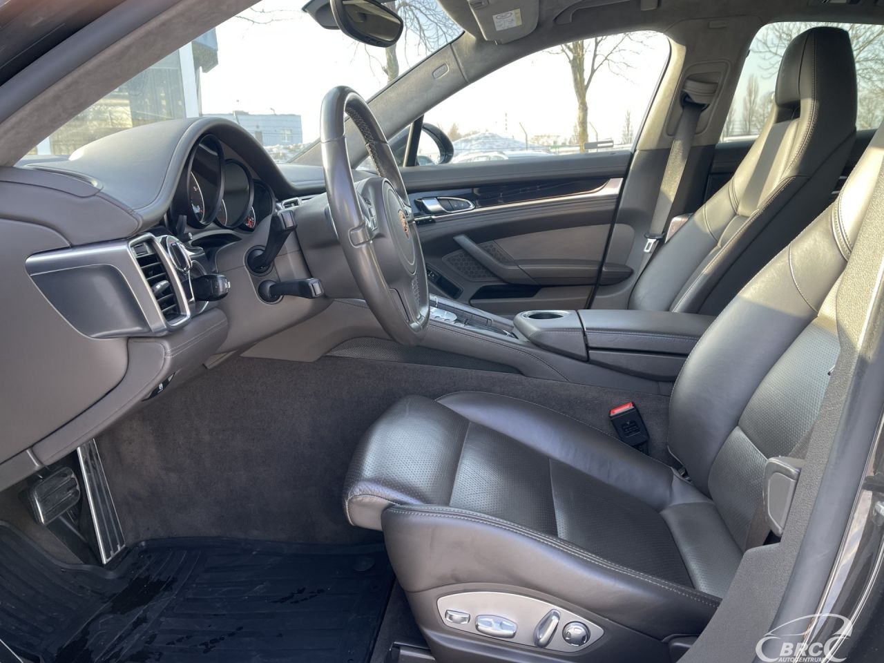 Porsche Panamera | 21