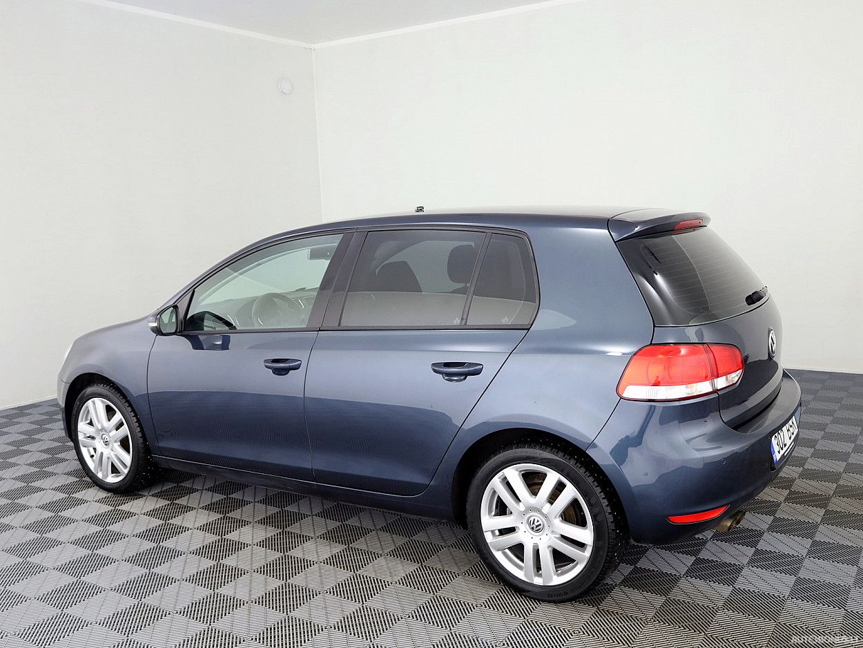 Volkswagen Golf | 3