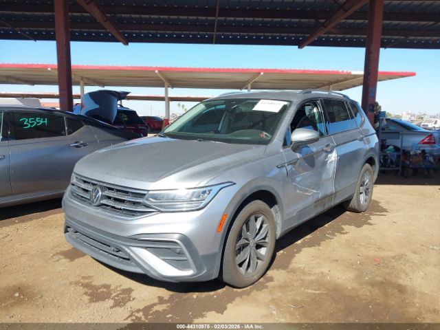 Volkswagen Tiguan | 1