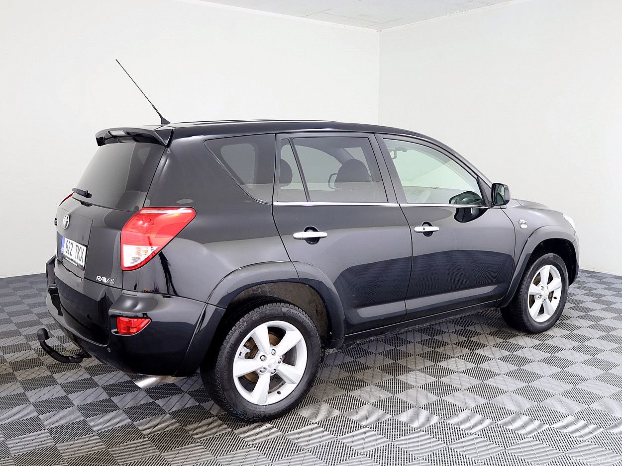 Toyota RAV4 | 2