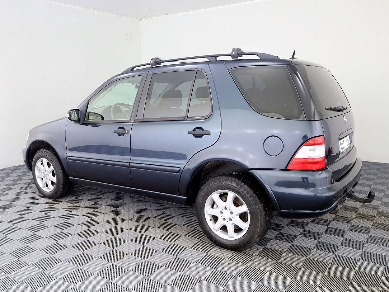 Mercedes-Benz ML270 | 3