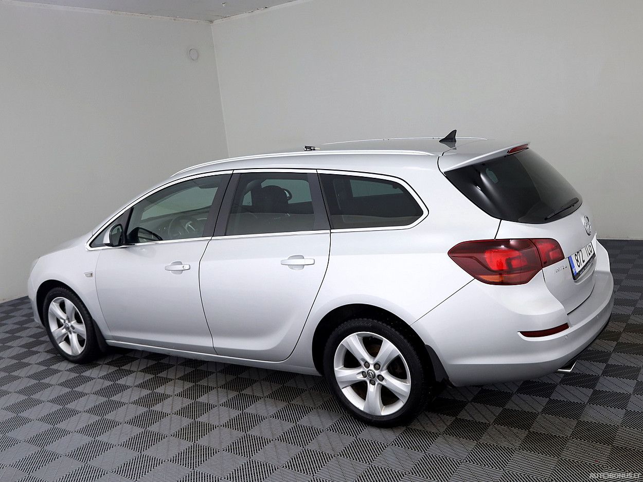 Opel Astra | 3