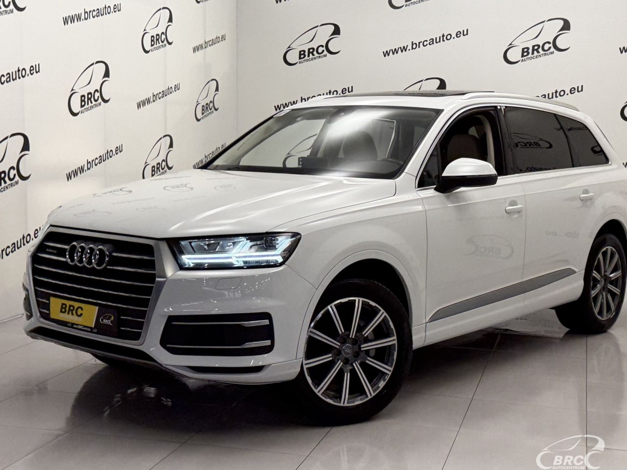 Audi Q7 | 51