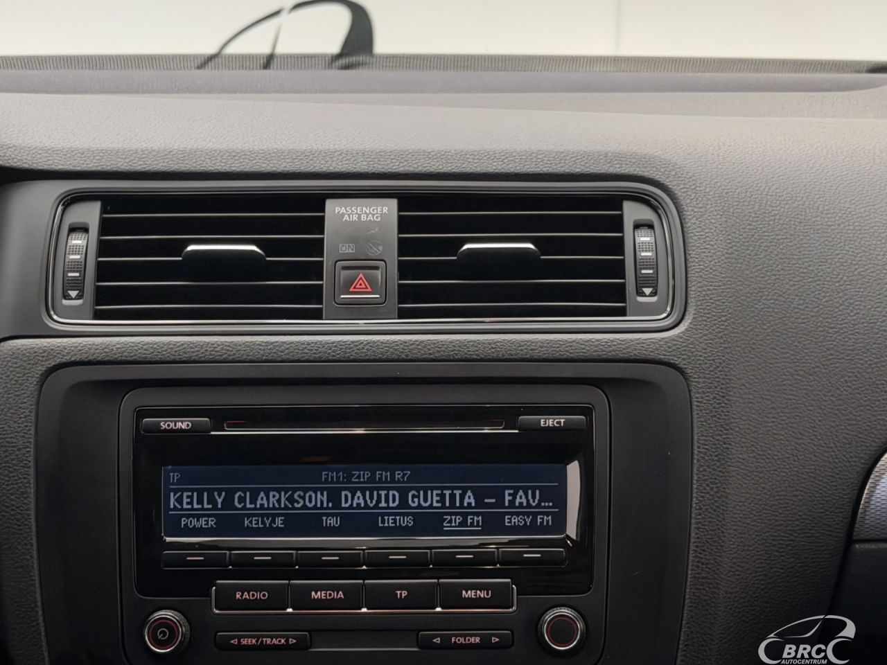 Volkswagen Jetta | 12