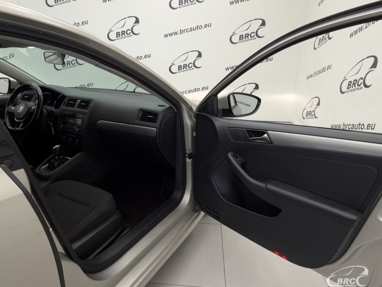 Volkswagen Jetta | 5