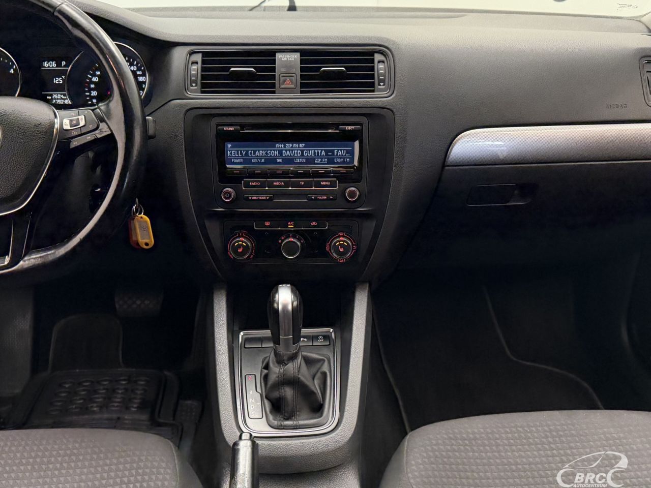 Volkswagen Jetta | 10