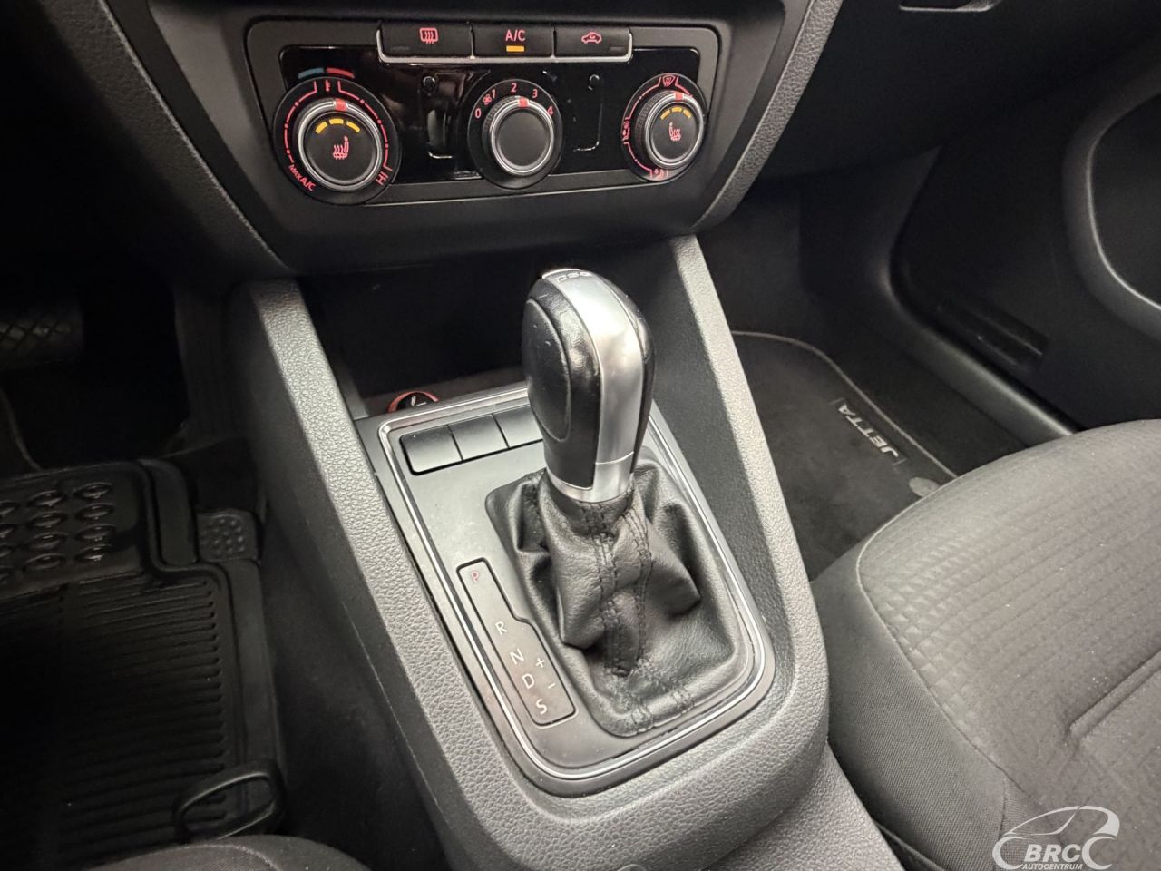 Volkswagen Jetta | 20